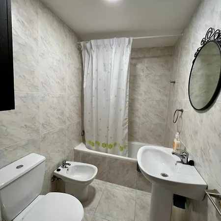 Atico En Tina Mayor Apartman